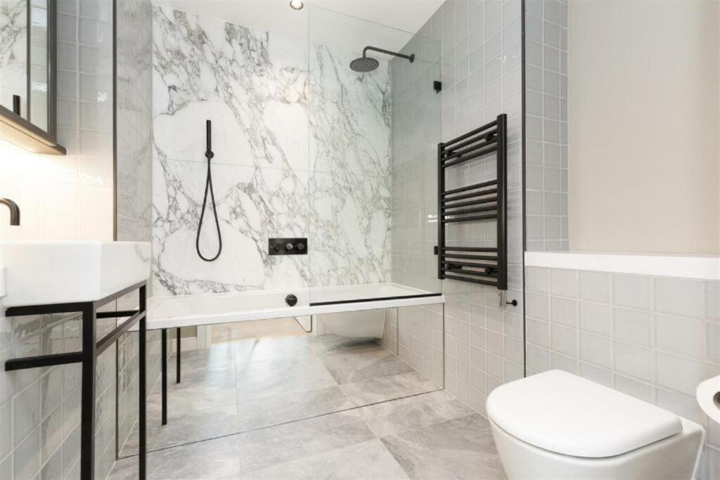 Shyroyale Apartment London Ngoại thất bức ảnh